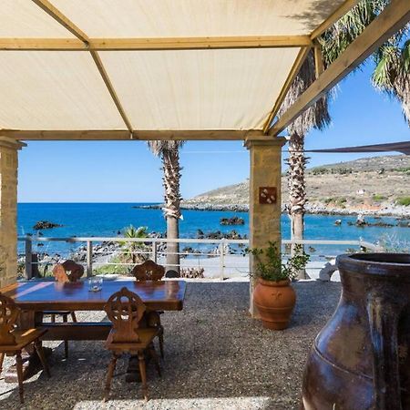 Villa Proto Helidoni - A cozy beachfront Villa Petres  Esterno foto