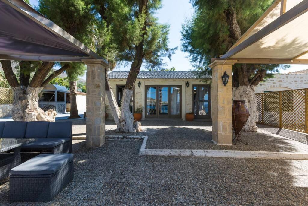Villa Proto Helidoni - A cozy beachfront Villa Petres  Esterno foto