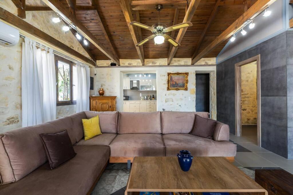 Villa Proto Helidoni - A cozy beachfront Villa Petres  Esterno foto